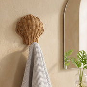 Seashell Shaped Wicker Wall Hook, Handwoven Rattan Coastal Decor Hanger for Hats, Towels & Bags, Beach Style Entryway Decoration -ZENG-091715