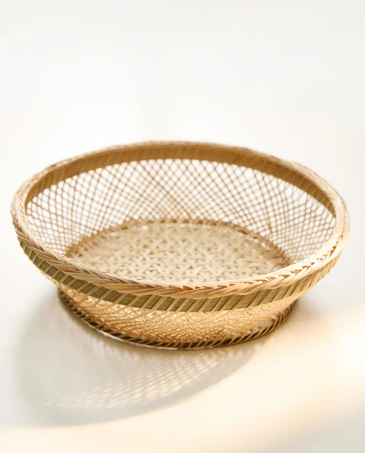 CESTA DE BAMB� TRENZADA