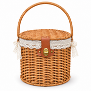 Round Wicker Picnic Basket with Lid, Leather Buckle & Gold Turn Lock, Lace Lined Handwoven Hamper for Outdoors, Wedding & Easter Gift -ZENG-092404