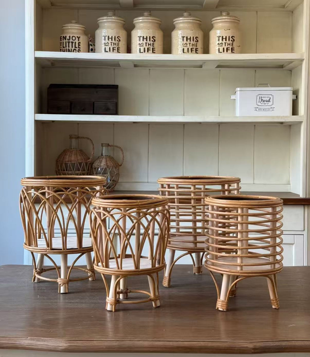 Woven Rattan Plant Stand – Decorative Indoor Planter Basket with Raised Base for Living Room & Home Decor-091622-cc