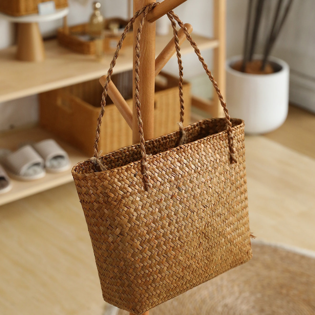 Handwoven Straw Tote Bag for Women – Natural Woven Shoulder Bag for Beach & Everyday Use-cc-091721