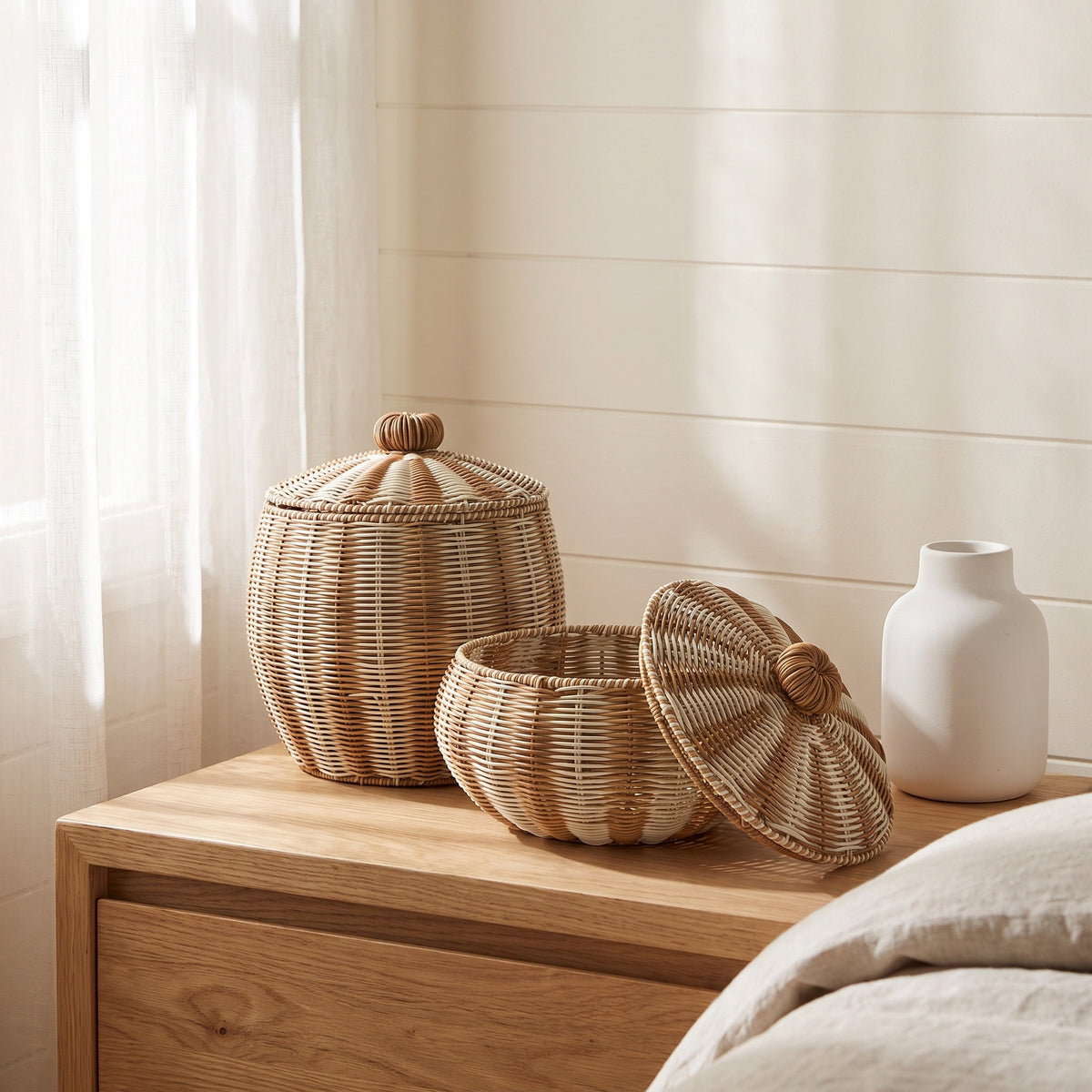 Large Woven Storage Basket with Lid – Two-Tone Decorative Laundry Hamper for Blankets, Toys & Home Organization-cc-092002