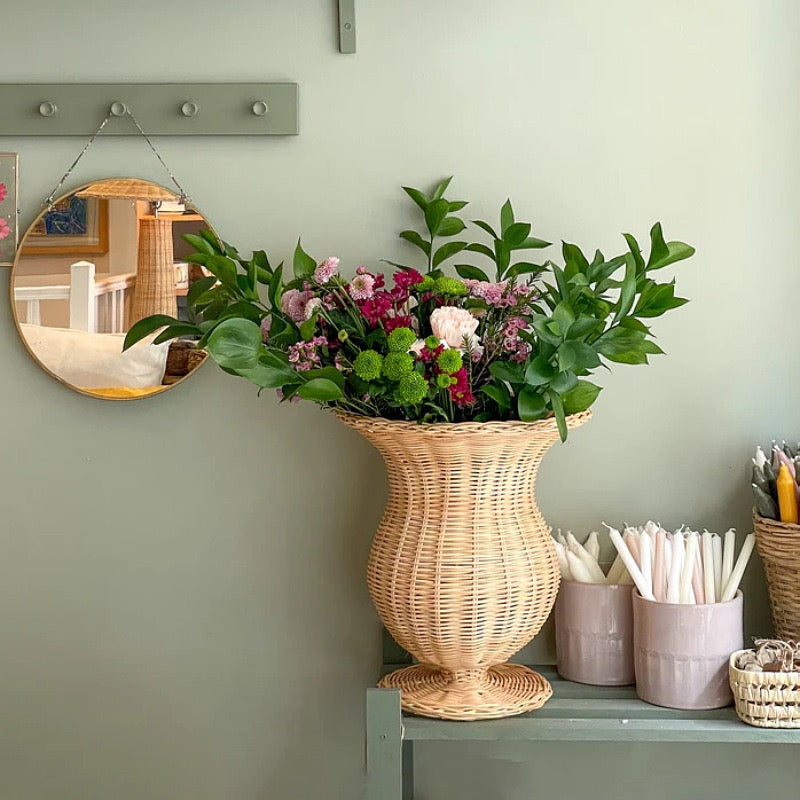 Natural Rattan Woven Vase for Dried Flowers, Decorative Wicker Flower Vase with Pedestal Base, Boho Farmhouse Home Decor-cc-091809