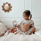 Flower Petal Woven Storage Basket, Decorative Wicker Organizer for Toys, Clothes, Books & Nursery Room-cc-091810