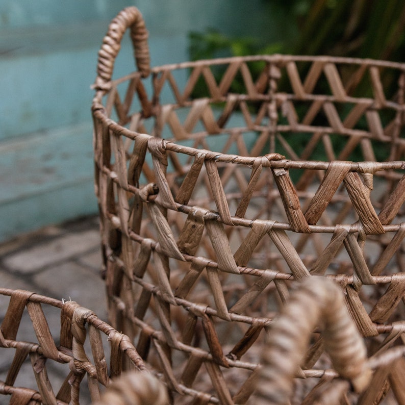 Round Decorative Basket (3 sizes) Large Laundry Hamper Brown Woven